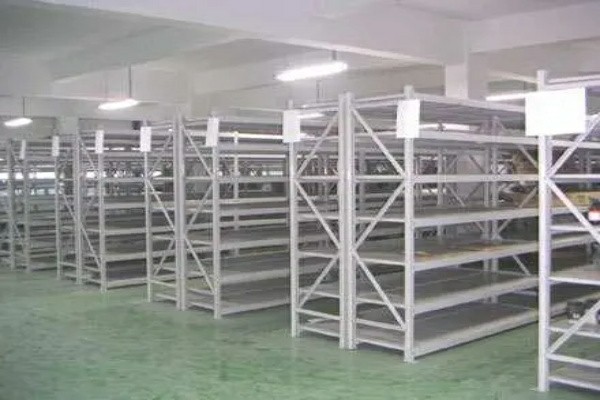 新疆仓储货架生产厂家
